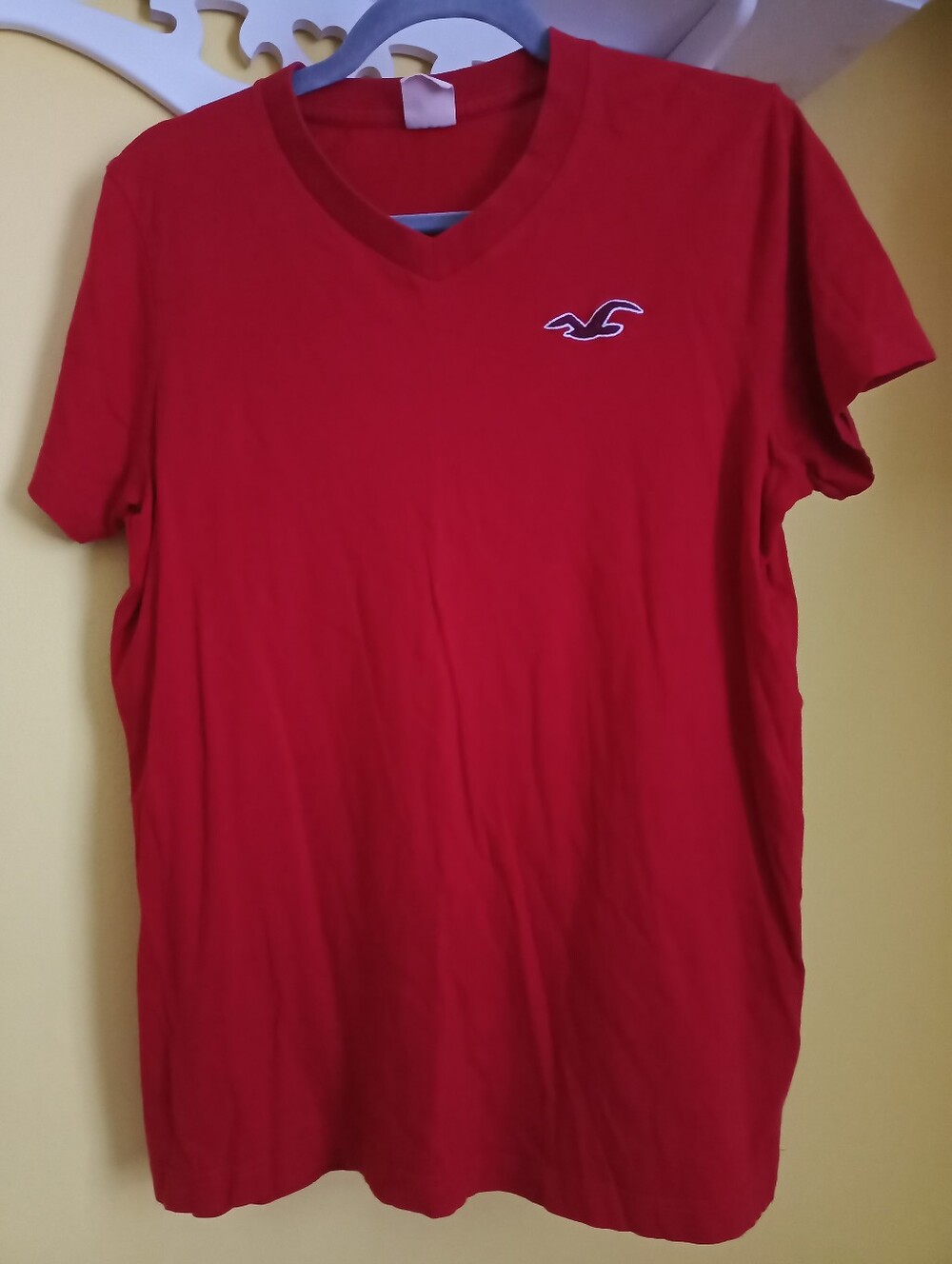 Red Medium Hollister California T-shirt